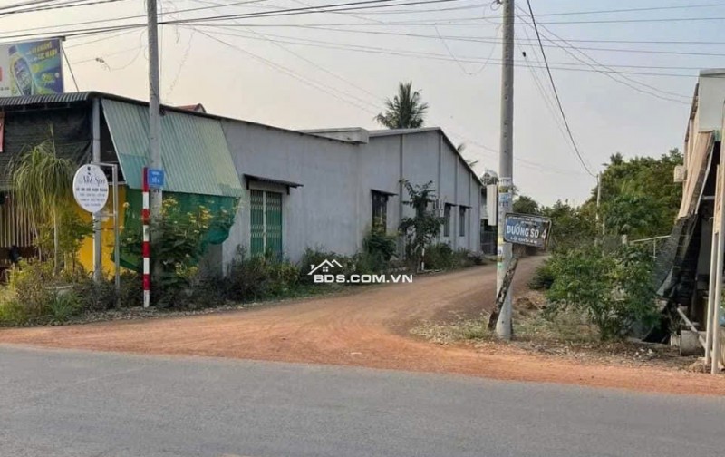 Đất thổ cư đường xe container cách nhựa 200m cần bán gấp